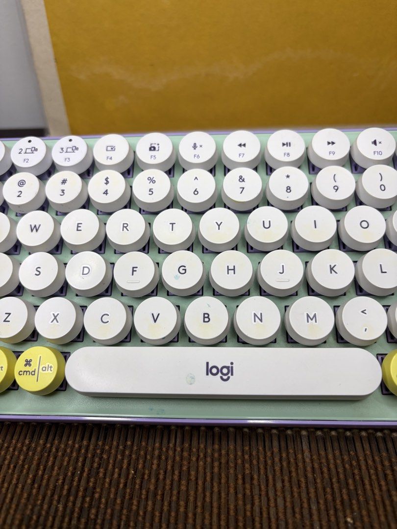 Logitech POP Keys Wireless Keyboard (Category: Computer Keyboard) located in Bangi. Submitted by twosenseplus (Listing ID 1451466145, Image 3). Description: Easy to connect and using triple A batteries 🤌🏻 (no box) Condition: 8.2/10 (used and minor paints splatter) 📌 Pos DFOD JNT.