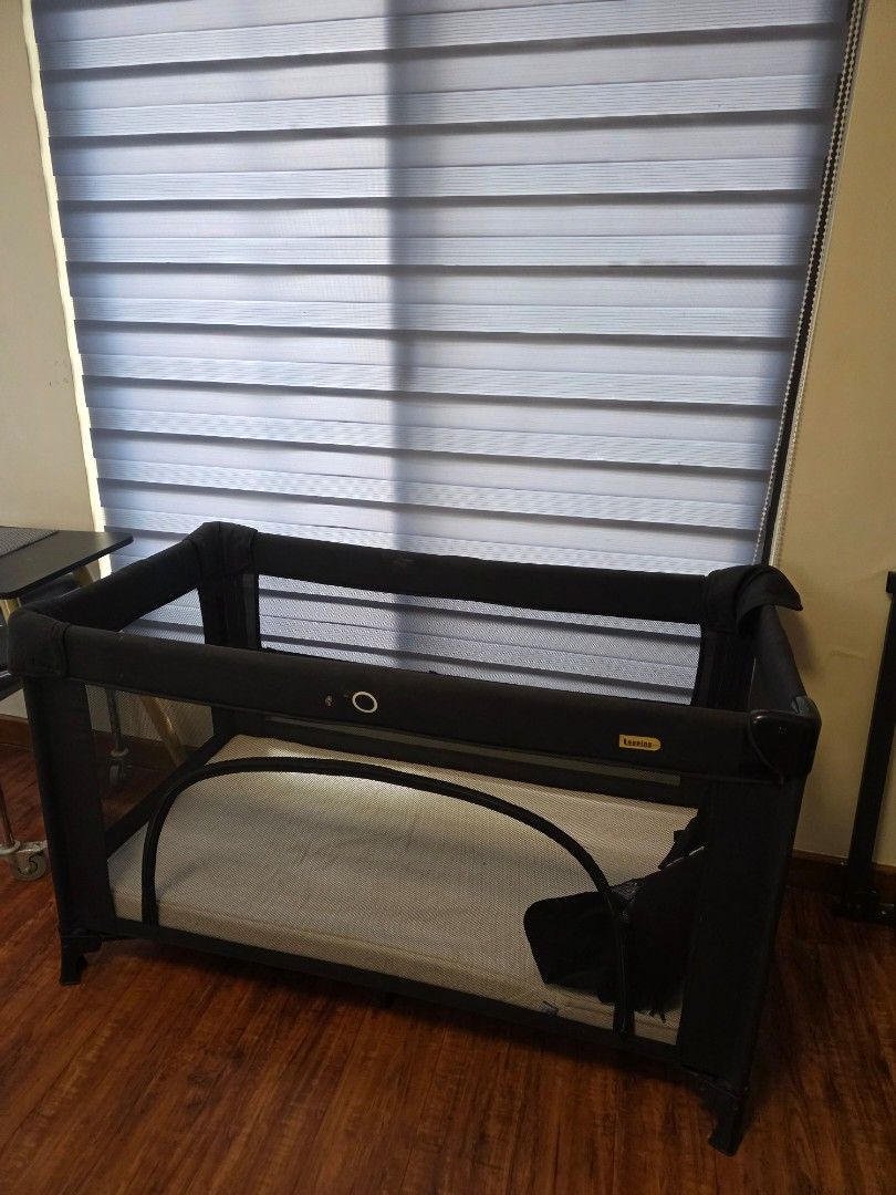 Looping Baby Cot HY-8601 w/ foam (Category: Cots & Cribs) located in Paranaque City. Submitted by isalinatoc (Listing ID 1451330387, Image 2). Description: - Looping Baby Cot (Model HY-8601) - Includes mattress - Suitable for babies up to 9kg - Versatile: can be used as a bassinet or a cot - Mesh sides for excellent ventilation - Simple to assemble and disassemble - Perfect for travel or home use.