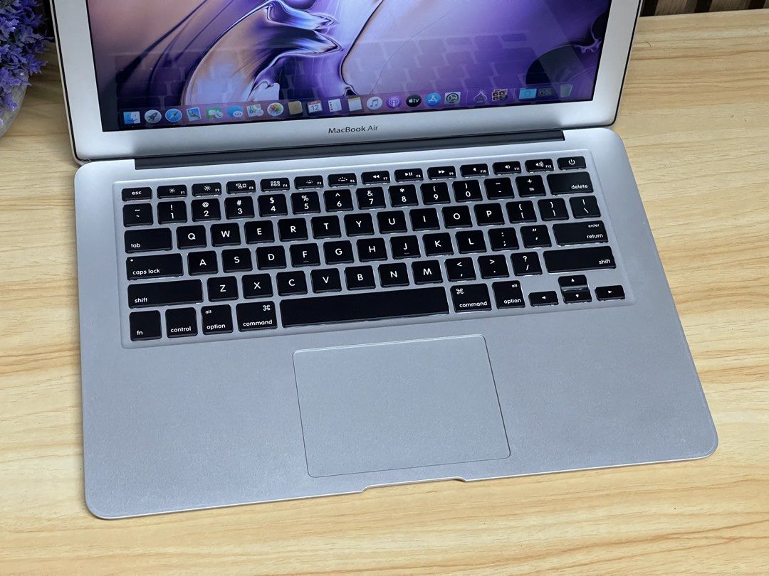 Macbook Air 2017 (Category: Laptops & Notebooks) located in San Juan City. Submitted by macprince (Listing ID 1451422125, Image 2). Description: Macbook Air 2017 (Core i5 - 8Gb x 128GB) (2ndhand) Specification - Macbook Air 2017 - Intel Core i5 - 2017 model - 1.8Ghz boost up to 2.9Ghz - Intel HD Graphics 6000 1536MB - 8Gb 1600Mhz DDR3 - 128GB SSD (flash storage) - 13.3-inch (1440 x 900) resolution - macOS Catalina Package -original charger - Micr