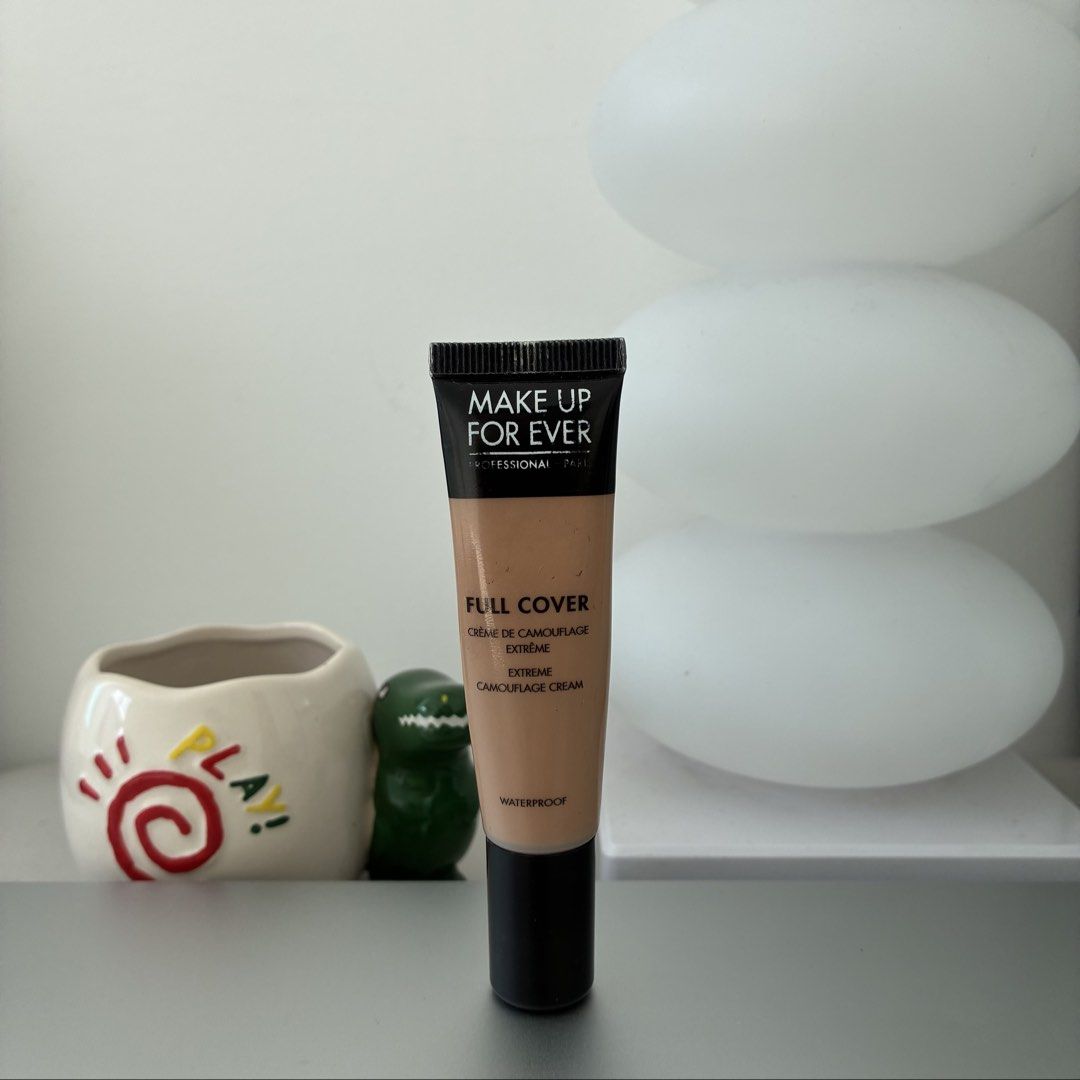 Make Up For Ever Foundation (Category: Makeup) located in Manila. Submitted by gabasta998 (Listing ID 1451440768, Image 1). Description: 60% full.