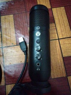(Category: ) located in . Submitted by lucydikaa (Listing ID 1451485715, Image 1). Description: .