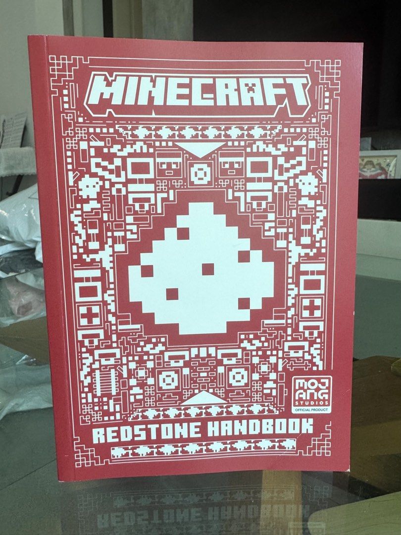 Minecraft Redstone Handbook （分類：兒童書籍）位於 Hong Kong。 由 applentree 提交（商品編號 1451383013，圖片 1）。簡介： 重複買咗一本書，95% New! 將軍澳綫交收。