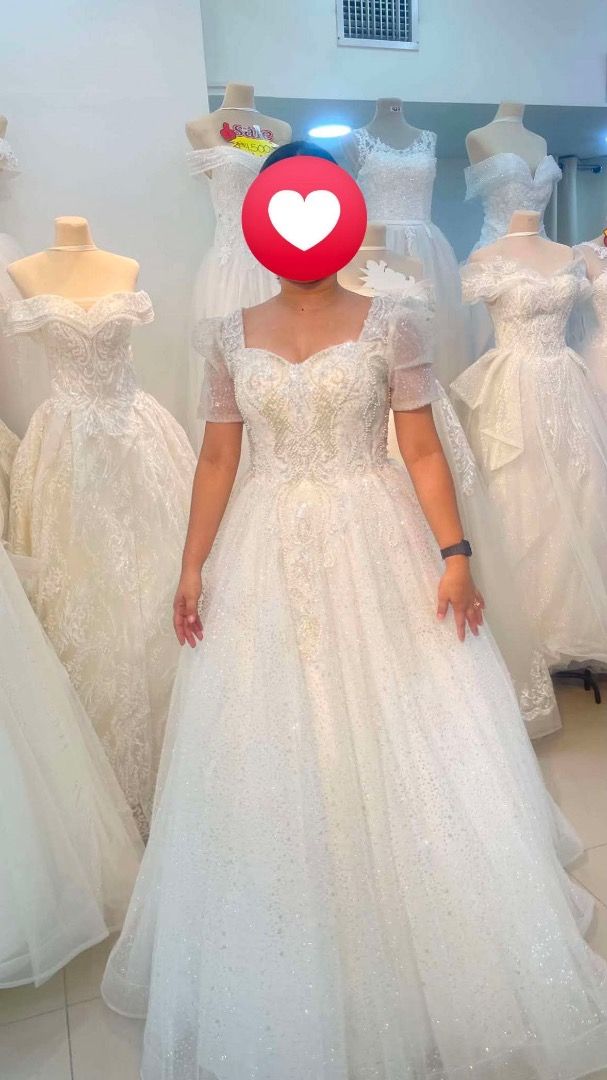 Modern Filipiniana Gown (Category: Evening dresses & gowns) located in Daet. Submitted by hassleanne (Listing ID 1451328737, Image 1). Description: Can fit to S-M since it has adjustable backstrap Price is still negotiable .