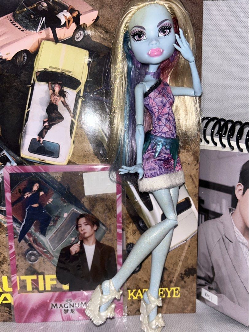 Monster High Doll G1 (Category: Toys & Games) located in Kuala Lumpur. Submitted by justhereforshopping (Listing ID 1451381328, Image 2). Description: -Monster high Abbey Doll -Hard to find -There’s some yellow stain on her forehead and leg -Exclude postage -Can Nego ps: please help me cleared out my old doll ^^.