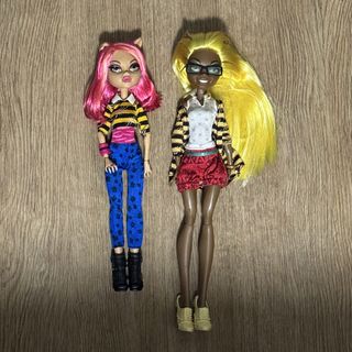 (Category: ) located in . Submitted by curiousdollstore (Listing ID 1451455824, Image 1). Description: .