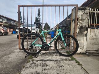 bianchi bicycle malaysia price Sprint 2026 - Shimano 105 2x12sp Disc Power The Infinito XE is exclusively built for disc brakes with flat Bianchi Sprint 105  Brisbane