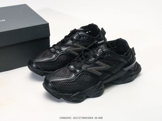 (Category: ) located in . Submitted by outlet_sneakers_shop (Listing ID 1451362120, Image 1). Description: .