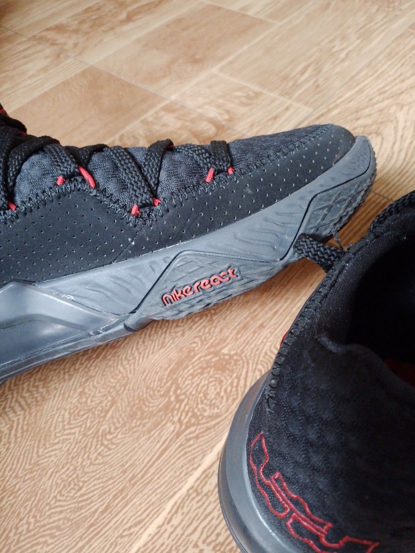 Nike LeBron 17 Low "Bred" (style code CD5007-001) (Category: Sneakers) located in Manila. Submitted by dulthriftcollection3 (Listing ID 1451339362, Image 3). Description: .