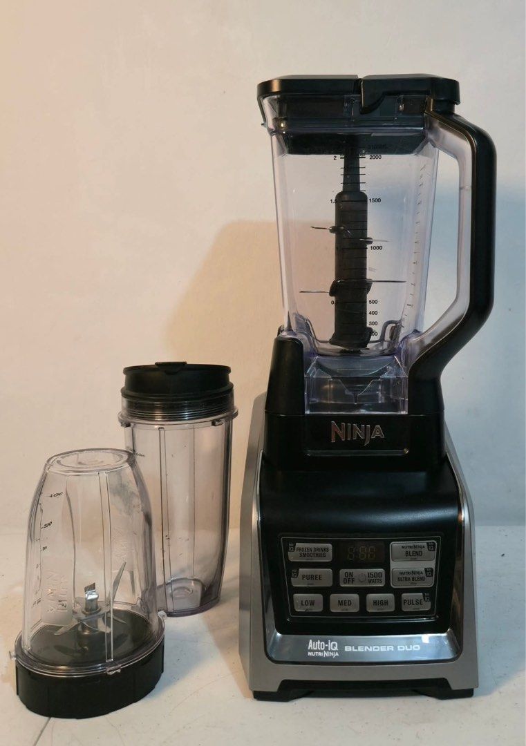 Ninja Auto-IQ Blender Duo (Category: Juicers, Blenders & Grinders) located in Taytay. Submitted by mikz_1303 (Listing ID 1451518598, Image 3). Description: Ninja Blender Duo 1500Watts With Auto-IQ Australian mall pull out Used as demo unit 220V Inclusion 2 bottle 1 blade 1 lid 1 blender pitcher No issue .