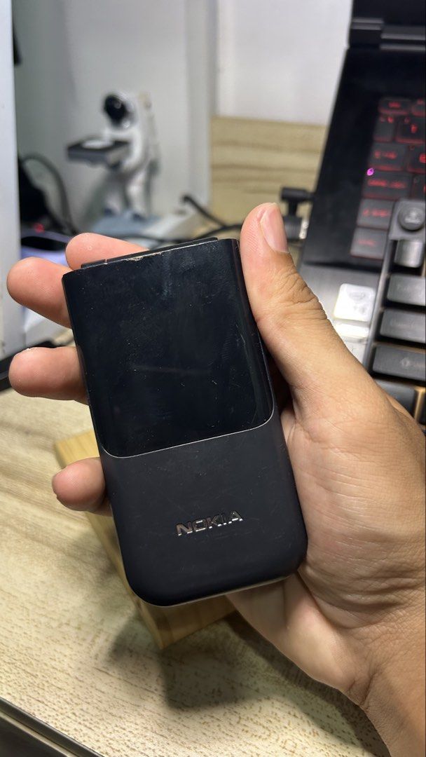 Nokia 2720 Flip Phone (Category: Early Generation Mobile Phones) located in Kuala Lumpur. Submitted by romaniancomplex1 (Listing ID 1451414389, Image 2). Description: - Perfect for basic calls and texts - Screen damaged (Needs replacement) - Camera good - Battery will be provided.
