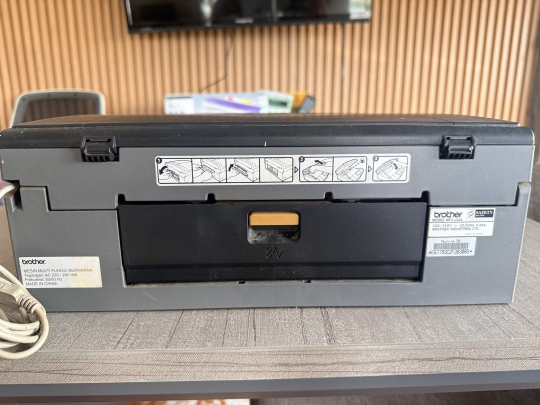 Old Printers For Sale Take All or Send Offer (Category: Printers, Scanners & Copiers) located in Las Pinas. Submitted by kutz_thrift (Listing ID 1451329856, Image 3). Description: Please see photos. Loc: Las Piñas.