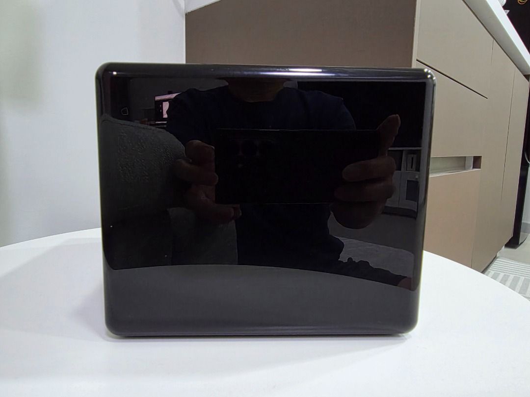 Orico 3.5 inch 5 Bay USB3.0 Hard Drive Enclosure (Category: Others) located in Kuala Lumpur. Submitted by bluzoo (Listing ID 1451465676, Image 3). Description: - Brand: Orico - Model: NS500U3 - Connectivity: USB 3.0 for high-speed data transfer - Capacity: Supports up to 5 x 3.5 inch hard drives - Color: Sleek Black finish - Design: Tool free compact storage station - Condition: Excellent, ready to use - Features: Easy plug-and-play setup - Dimen