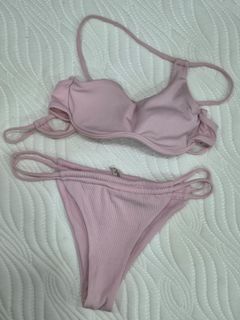 (Category: ) located in . Submitted by missy1024 (Listing ID 1451356042, Image 1). Description: .