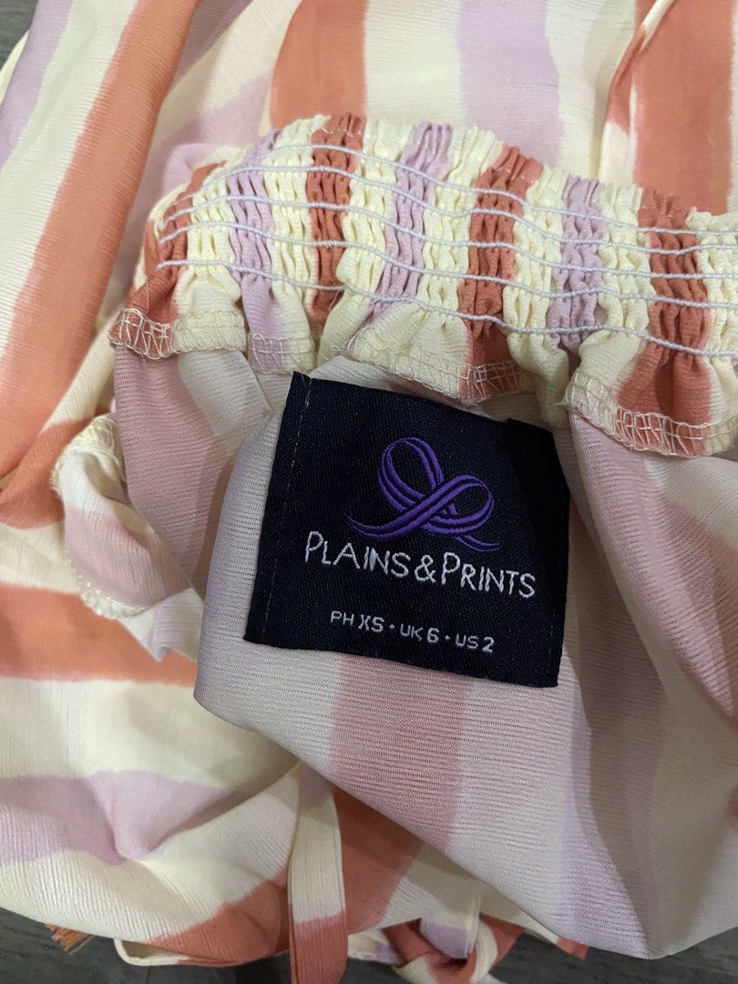 Plains & Prints Sleeveless Stripe Tops (Category: Sleeveless) located in Quezon City. Submitted by wompybat (Listing ID 1451495590, Image 2). Description: Plains & Prints Sleeveless Stripes Top Used once RFS: Not my style anymore Size: Small .