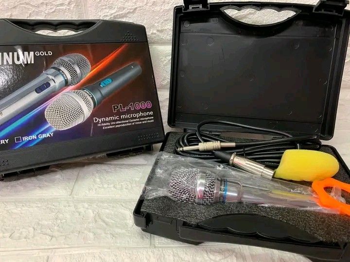 Platinum Mic wired (Category: Microphones) located in Manila. Submitted by erick80762 (Listing ID 1451364457, Image 2). Description: .