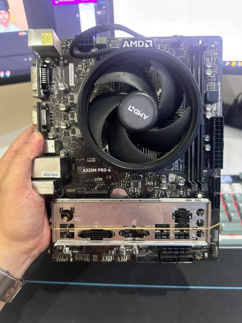 PROCESSOR (Category: Computer Parts) located in Manila. Submitted by hahna_kim.ortiguez04 (Listing ID 1451413615, Image 2). Description: 🚀 FOR SALE – AMD Ryzen 3 3200G + MSI A320M PRO-3 Bundle 🚀 Looking for a reliable processor and motherboard combo? This bundle is perfect for budget gaming, office work, online classes, and everyday computing. Just add your RAM, storage, and PSU to complete your build! 🖥️ Bundle Includes: ✅ AMD Ryzen 3 3200G P