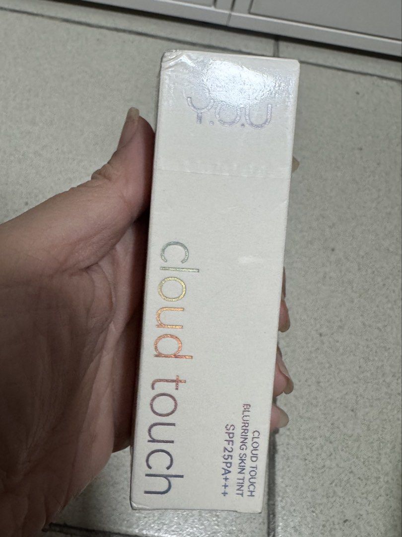 Random Liquid Foundation (Category: Makeup) located in Quezon City. Submitted by kthvdmd (Listing ID 1451361582, Image 2). Description: ⭕️ Price for all 4 (only selling set) ❗️see photos for expiration dates and shades ⭕️ spotlight foundation is free (no expiration date specified in the box) ALL ARE UNUSED.
