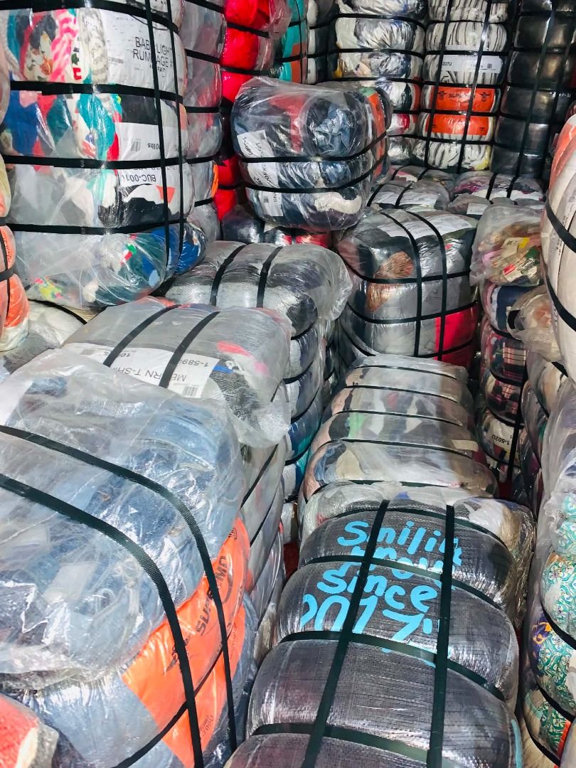 READ DESCRIPTION Ukay Bales/Bulto 45 kls (Category: Dresses) located in Quezon City. Submitted by ayasevilla (Listing ID 1451371620, Image 1). Description: Price above is not the actual price of each bale. US/SP/SUPREMO 001 Children light rummage #1 002 CMR ❗SOLD OUT❗ 006 Children dress #1 091 Knit light button #1 108 LTS/LS asian #1 112 Ladies’ tops 175 LCB 178 Cotton dress #1 183 Sleeveless blouse #1 ❗SOLD OUT❗ 185 Denim blouse #1 ❗SOLD OUT❗ 19