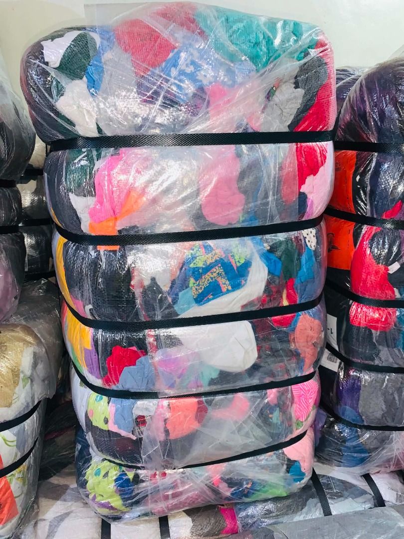 READ DESCRIPTION Ukay Bales/Bulto 45 kls (Category: Dresses) located in Quezon City. Submitted by ayasevilla (Listing ID 1451371620, Image 2). Description: Price above is not the actual price of each bale. US/SP/SUPREMO 001 Children light rummage #1 002 CMR ❗SOLD OUT❗ 006 Children dress #1 091 Knit light button #1 108 LTS/LS asian #1 112 Ladies’ tops 175 LCB 178 Cotton dress #1 183 Sleeveless blouse #1 ❗SOLD OUT❗ 185 Denim blouse #1 ❗SOLD OUT❗ 19