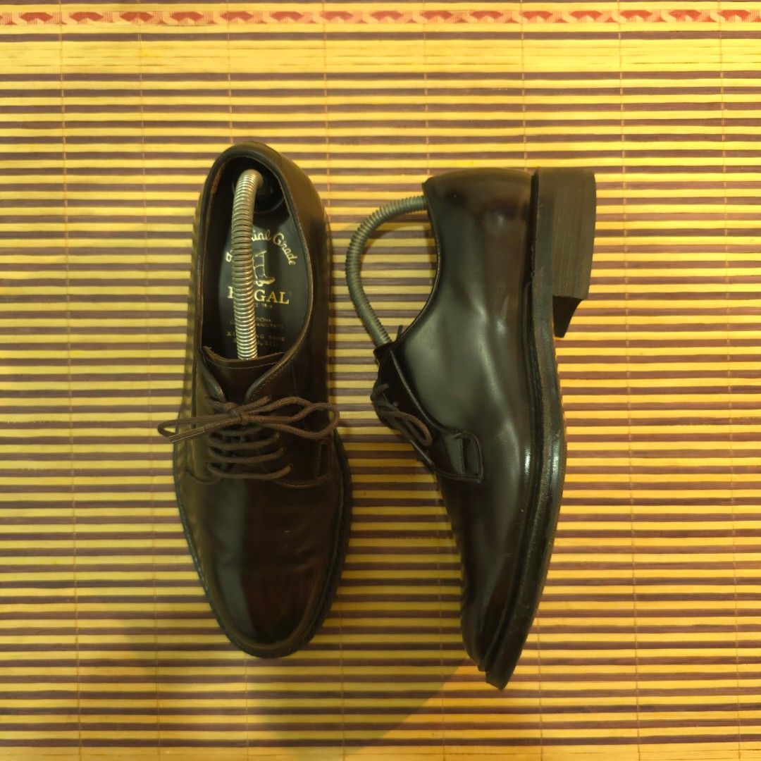 Regal Dark Brown Derby (Category: Dress Shoes) located in Cagayan de Oro. Submitted by dump.gallery (Listing ID 1451398673, Image 2). Description: Regal Dark Brown Derby Shoes 7-7.5 US/25 cm Condition rate: 10/10 Color rate: 10/10 Issue/s: None.
