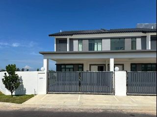 (Category: ) located in . Submitted by rumahkukluang (Listing ID 1451454417, Image 1). Description: .