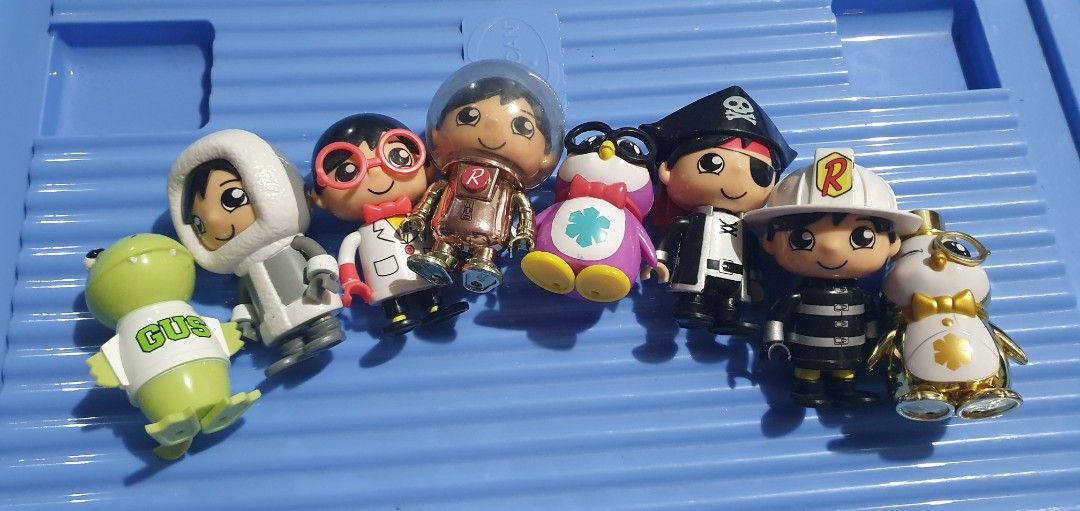 Ryan's World Mystery Figures Set (Category: Figurines & Statues) located in Cainta. Submitted by origeetostore (Listing ID 1451357214, Image 2). Description: - Collection of Ryan's World mystery figures - Includes characters: pirate, astronaut, firefighter, green dinosaur, purple owl - Some figures come with accessories - All figures are clean and ready for play - Great for any Ryan's World fan! ========== RYAN'S WORLD FIGURES Selling as Set only