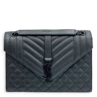 (Category: ) located in . Submitted by carousellluxury (Listing ID 1450825680, Image 1). Description: .