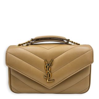 (Category: ) located in . Submitted by carousellluxury (Listing ID 1451402047, Image 1). Description: .