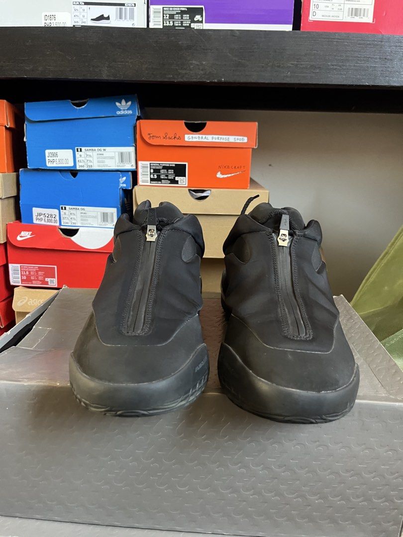 Shai 001 Black Charm (Category: Sneakers) located in Makati City. Submitted by threadsfordays (Listing ID 1451457111, Image 2). Description: Authentic Used 3x Sz 12 ₱7500 Mandaluyong area.
