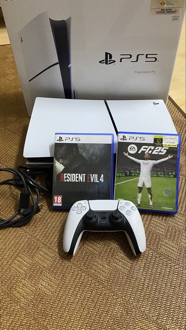 Ps5 (Category: PlayStation) located in Shah Alam. Submitted by nurmizah37 (Listing ID 1451465595, Image 1). Description: - Malaysia Official Playstation 5 Console - Includes: Console, 1 DualSense Controller - Bundled Games: Resident Evil 4, FC 25 - Warranty exten Jan 2029.
