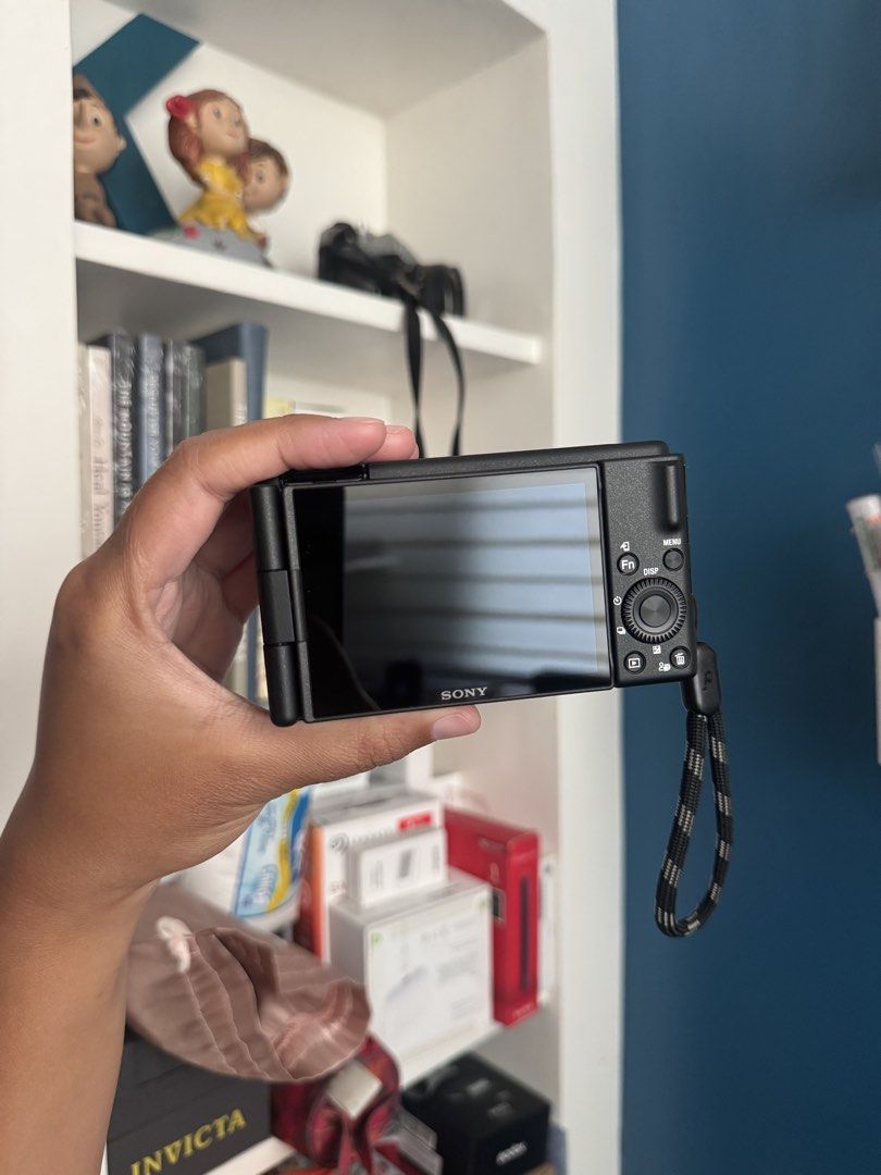 Sony ZV-1M2 Digital Camera Vlogging Camera (Category: Cameras) located in Quezon City. Submitted by preciousk (Listing ID 1451365507, Image 2). Description: - Sony ZV-1M2 Digital Camera (Black) - Ideal for vlogging and everyday photography - two weeks old - Includes original box - Feel free to ask any questions!.