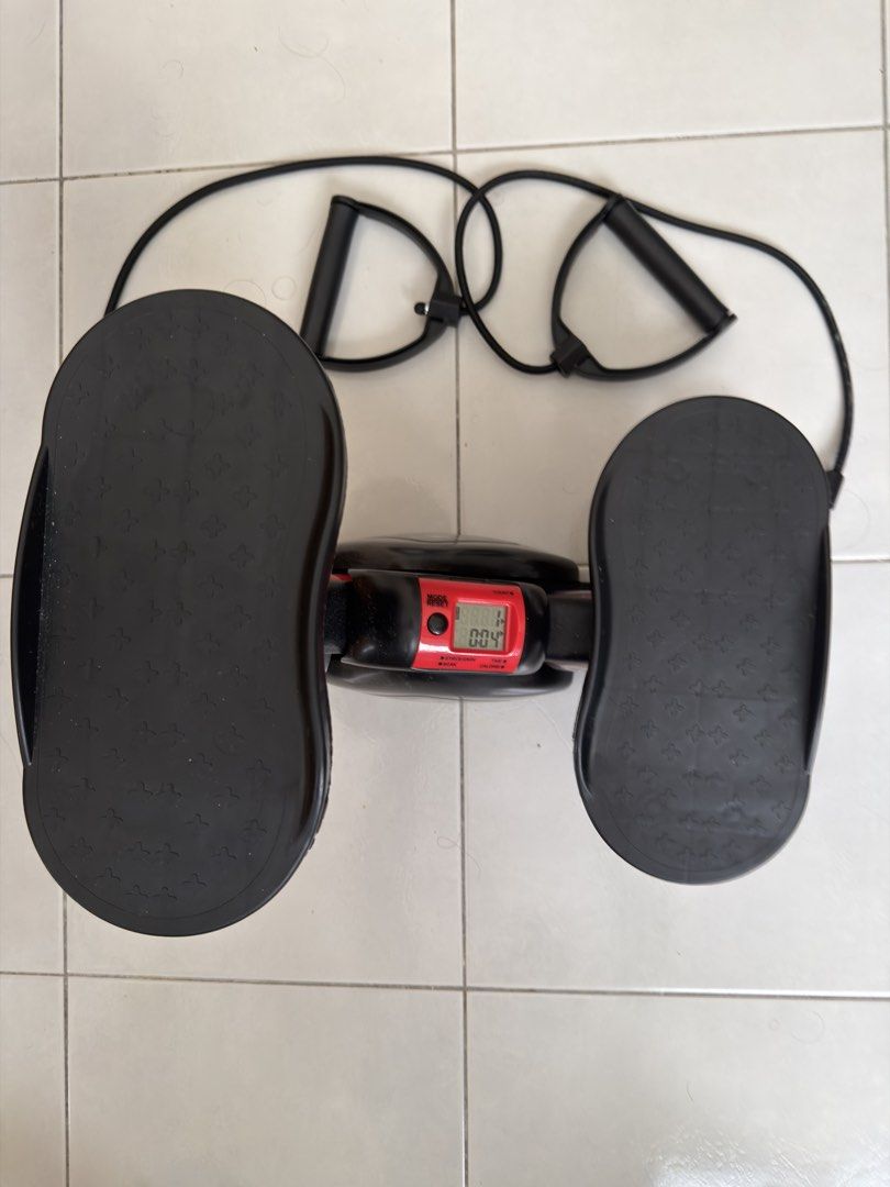 Stepper Machine (Category: Cardio & Fitness Machines) located in Kajang. Submitted by faddzai (Listing ID 1451424834, Image 2). Description: - Stepper Machine for home workouts - Compact and sturdy design - Includes resistance bands for upper body training - Digital display to track workout progress.