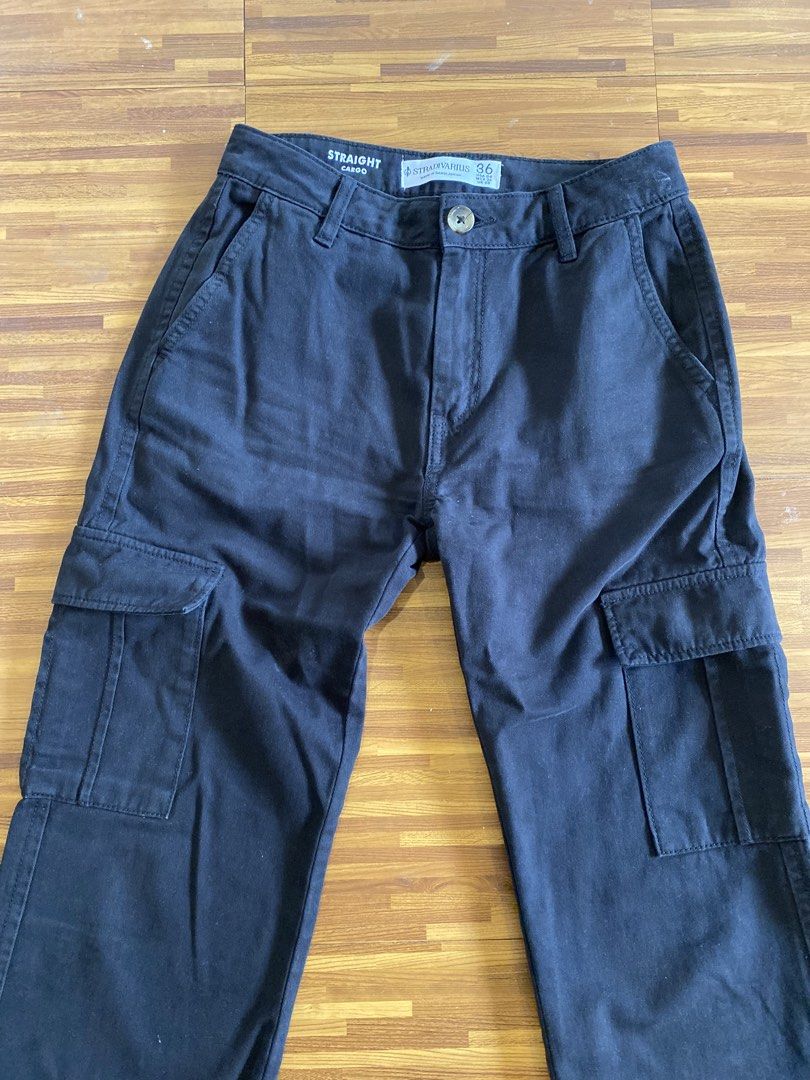 Stradivarius Black Straight Cargo Pants Size 36 (Category: Other Bottoms) located in Quezon City. Submitted by staysaltyph (Listing ID 1451355327, Image 2). Description: - Brand: Stradivarius - Color: Black - Style: Cargo Pants - Fit: Straight - Size: 36 - Waist Measurement: 26-27 inches - Versatile for everyday wear and casual outings - Easy to style with various tops.