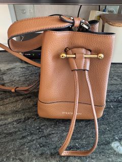 （分類：）位於 。 由 mygaragesaleonfire 提交（商品編號 1451417650，圖片 1）。簡介： 。