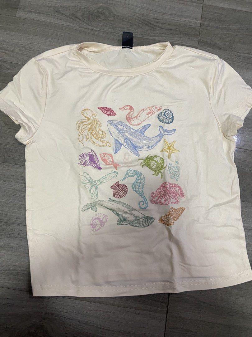 Summer Shirt (Category: Shirts) located in Quezon City. Submitted by wompybat (Listing ID 1451489295, Image 1). Description: .