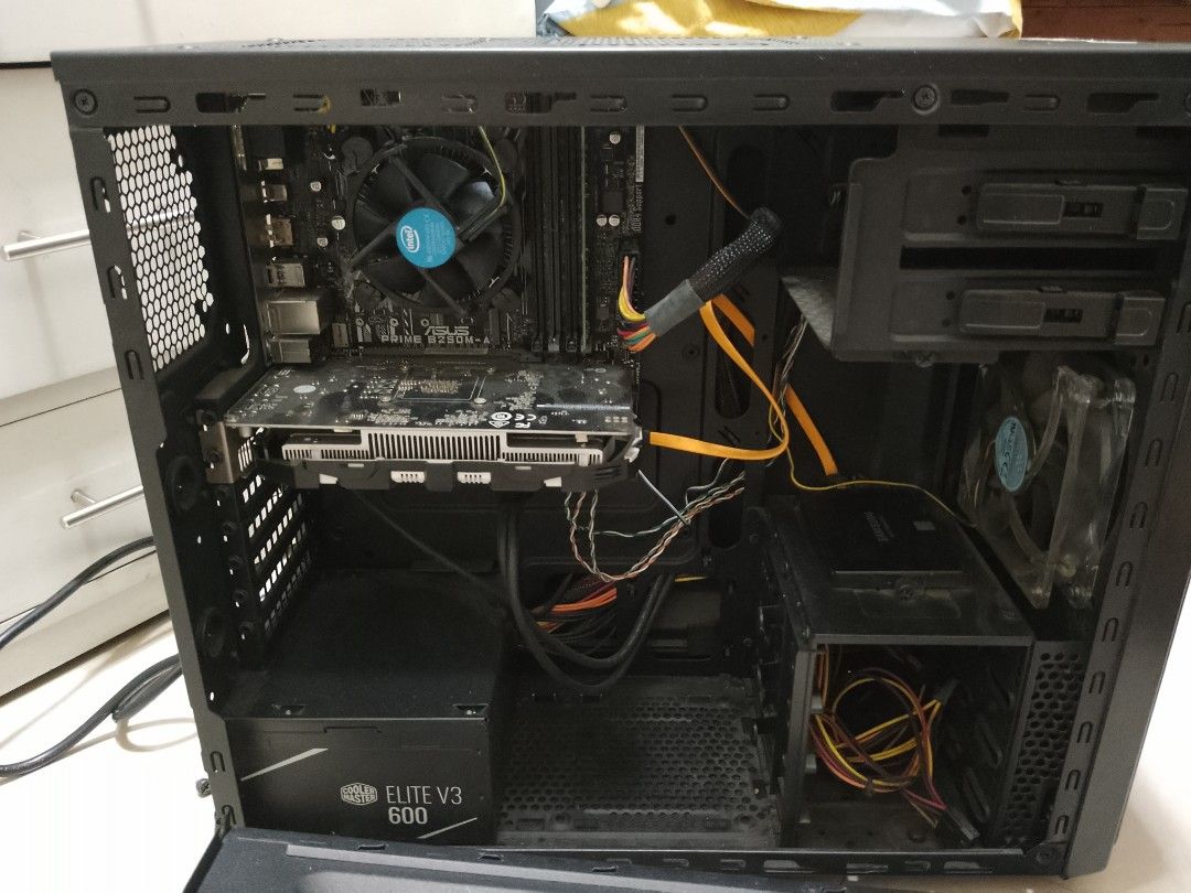 System unit Setup (Category: Desktops) located in Quezon City. Submitted by makki08 (Listing ID 1451470924, Image 2). Description: -Processor (CPU): Intel Core i7-7700 @ 3.60GHz (4 Cores, 8 Threads) -Graphics Card (GPU): NVIDIA GeForce GTX 1050 Ti -Memory (RAM): 16.0 GB -Motherboard: ASUS PRIME B250M-A -Storage: 250GB SSD (Fast boot drive) -Power Supply (PSU): Cooler Master Elite V3 600W (Reliable, plenty of headroom for future upgrades) -Operati
