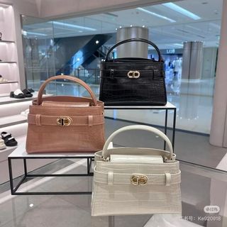 (Kategori: ) berada di . Dikirim oleh marryjane_ (ID iklan 1451469163, Gambar 1). Deskripsi: .