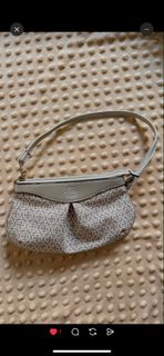 (Kategori: ) berada di . Dikirim oleh preloved_mecca (ID iklan 1451480526, Gambar 1). Deskripsi: .