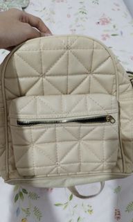 (Kategori: ) berada di . Dikirim oleh aidahimma51504 (ID iklan 1451424145, Gambar 1). Deskripsi: .