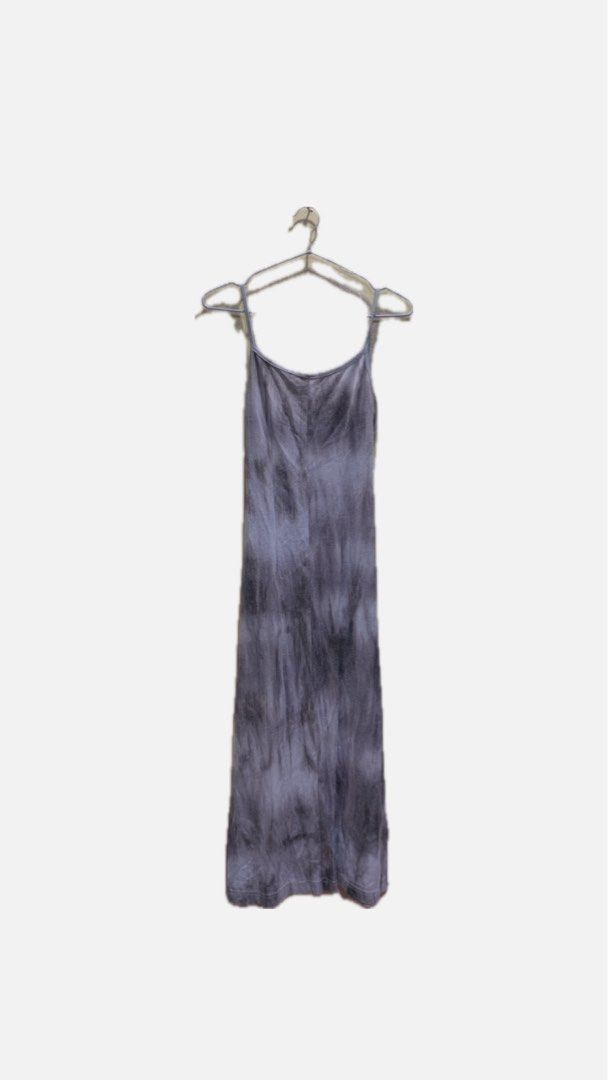 tie dye maxi dress (Category: Dresses) located in Quezon City. Submitted by declutterwme.daev (Listing ID 1451338781, Image 1). Description: no ww small-medium stretchy bought this for 700🥹.