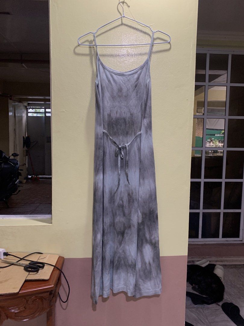 tie dye maxi dress (Category: Dresses) located in Quezon City. Submitted by declutterwme.daev (Listing ID 1451338781, Image 3). Description: no ww small-medium stretchy bought this for 700🥹.