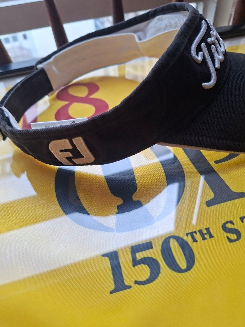 Titleist Pro Golf Visor Black (Category: Golf) located in Makati City. Submitted by elmer.fudd (Listing ID 1451346200, Image 3). Description: - Black Titleist ProV1 visor - Adjustable strap - embroidered logo.