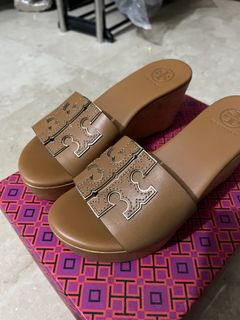 (Category: ) located in . Submitted by decluttermanilaph (Listing ID 1451430669, Image 1). Description: .