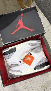 (Category: ) located in . Submitted by cendol_sneakers (Listing ID 1451463053, Image 1). Description: .