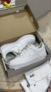 (Category: ) located in . Submitted by cendol_sneakers (Listing ID 1451327942, Image 1). Description: .