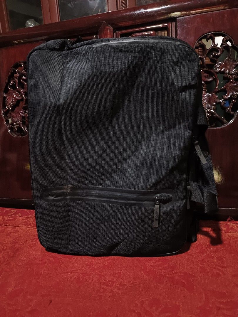 Uniqlo 3way Backpack (Category: Backpacks) located in Machang. Submitted by yt_reuseshop2024 (Listing ID 1451379085, Image 1). Description: Black backpack with multiple compartments. Has padded shoulder straps for comfort. Zippers are intact. Good for daily use or travel. Plenty of space inside for your essentials..