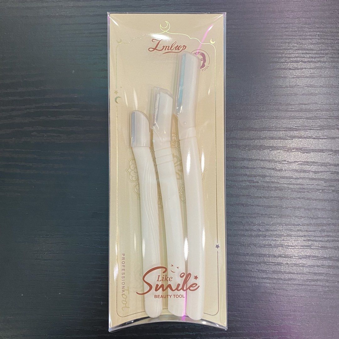 US01 3Pcs White brow.. (Category: Makeup) located in Paranaque City. Submitted by gladkingphilippines (Listing ID 1451361336, Image 1). Description: .