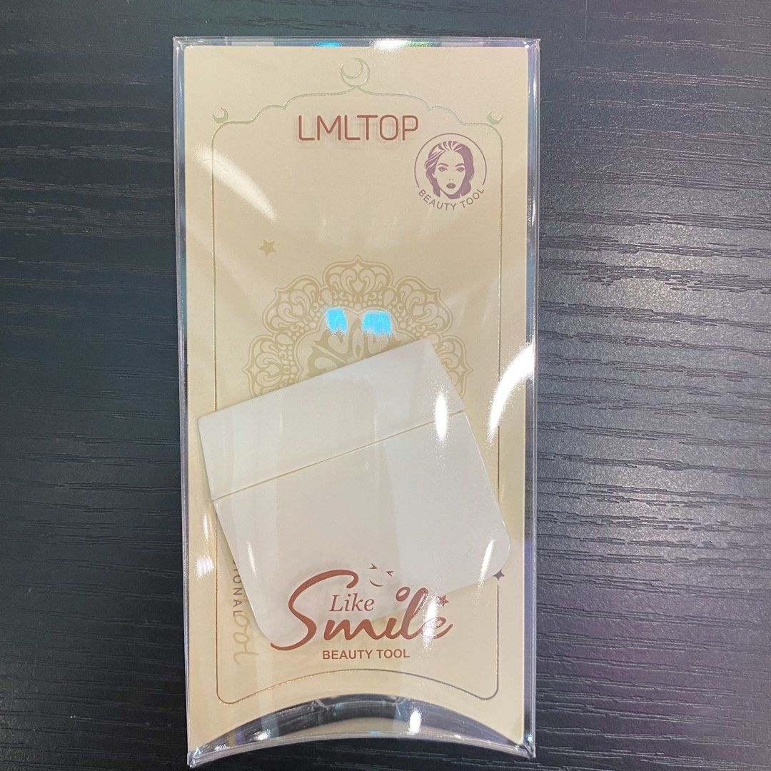 US28 Silicon.. (Category: Makeup) located in Paranaque City. Submitted by gladkingphilippines (Listing ID 1451360941, Image 1). Description: .