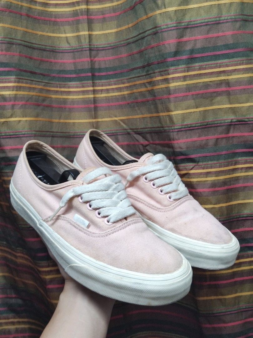 Vans Authentic Herringbone Pink (Category: Sneakers) located in Quezon City. Submitted by brandooon13 (Listing ID 1451328557, Image 3). Description: - Rare pair 2019 issue - Size 8us Men / 26cm / 9 womens - Fully reglued May 2025 - See last photo for issue (typical vans wear sole sep but still wearable) - 1000 only 📍 QC Area.