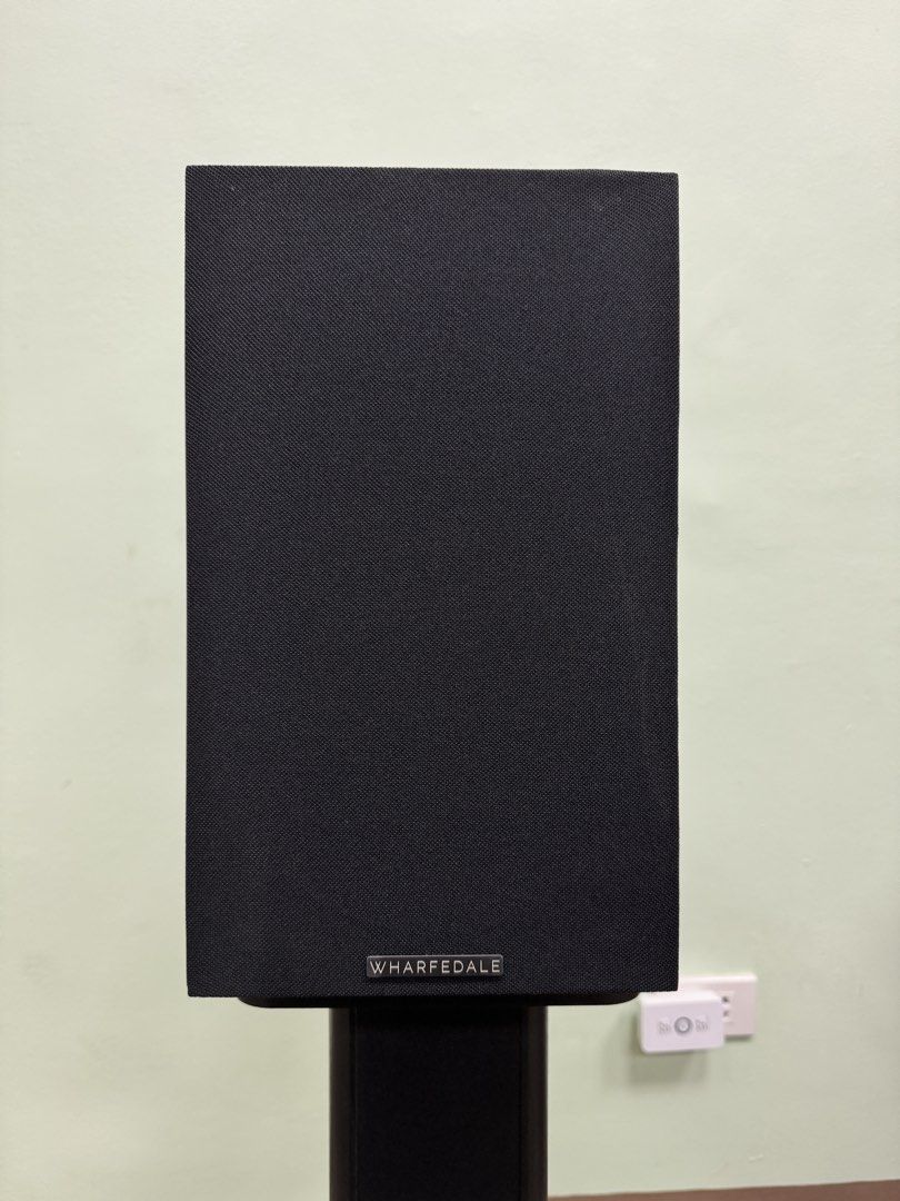 Wharfedale 12.2 Bookshelf + stand + banana plug (Category: Soundbars, Speakers & Amplifiers) located in Valenzuela. Submitted by zuubee (Listing ID 1451474189, Image 2). Description: Lightly used Minor scratch (see photos) Grills, box, manual included Kasama na speaker stand and 1M banana plug Pick up or meet up sm fairview Rfs - Switched to kanto uki setup Sold as a set.